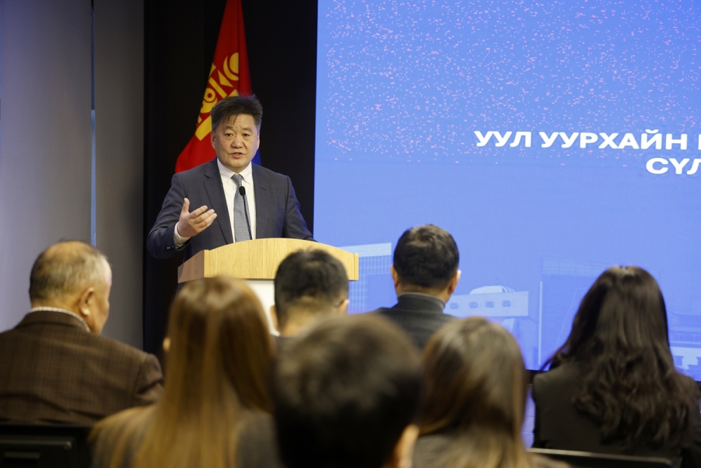 “Уул уурхайн бус экспорт ба нийлүүлэлтийн сүлжээний санхүүжилт” сэдэвт хурал боллоо